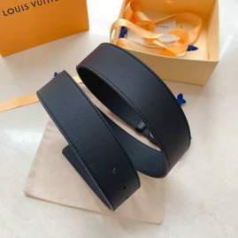 Picture of Louis Vuitton Belts _SKUfw233311243fw